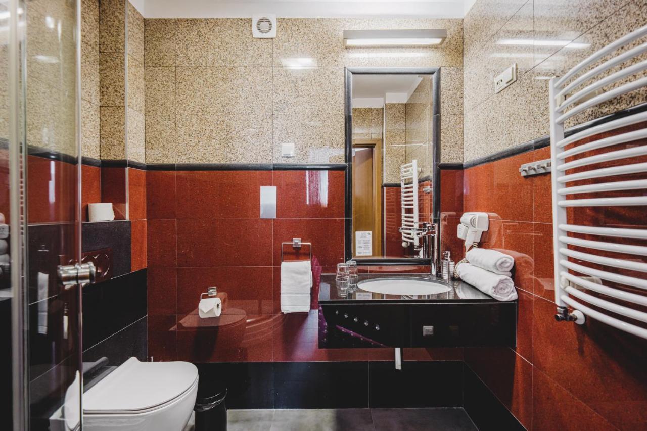 Hotel Solaris Stary Toruń Exteriör bild